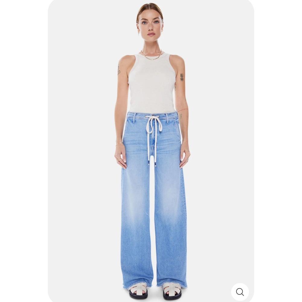 MOTHER The‎ Drawn Undercover Prep Heel Fray Flare Jeans in Light Blue